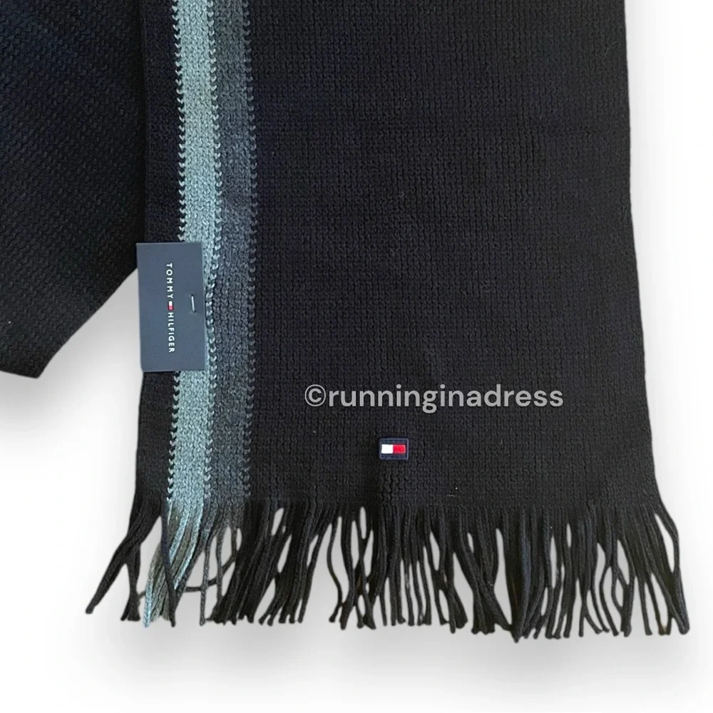 NWT Tommy Hilfiger Knit Winter Scarf In Black And Grey With Logo